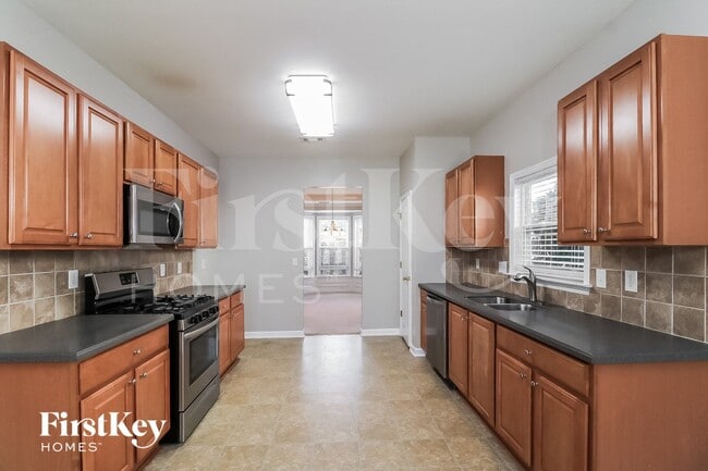Photo - 6483 Stonelake Pl SW