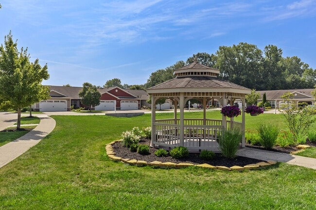 Photo - Redwood Pataskala