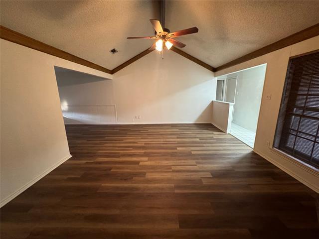 Photo - 706 Paintbrush Dr