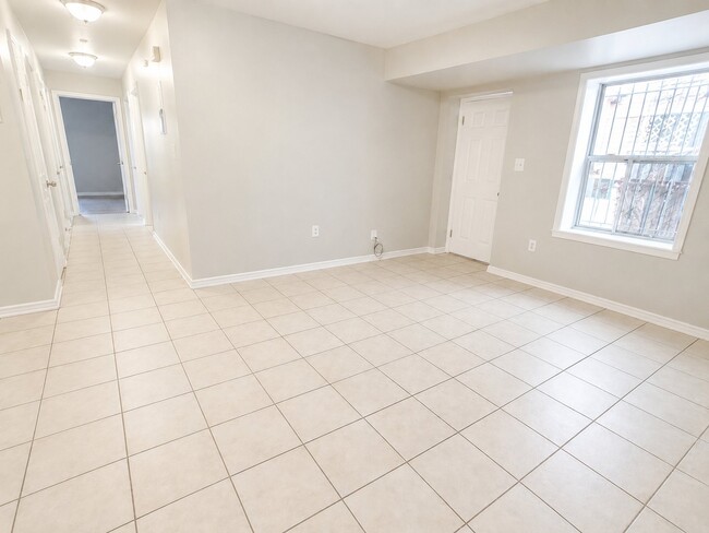 Photo - 132 Fabyan Pl Unit 1