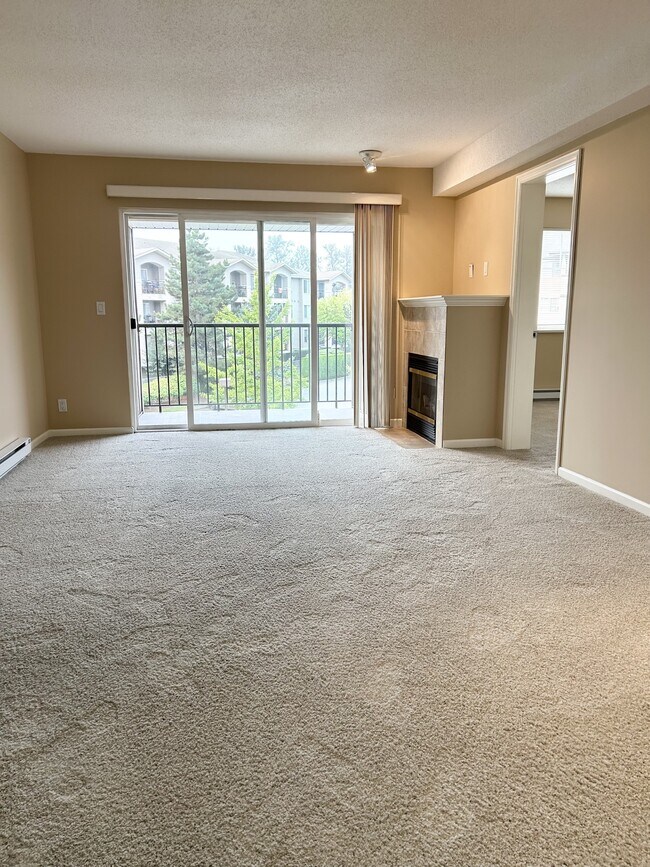 Building Photo - 7556-7556 Topaz Dr