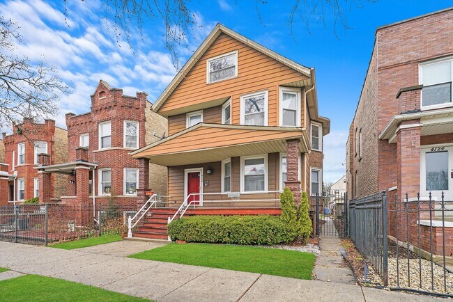 Photo - 4128 W School St Unit 1