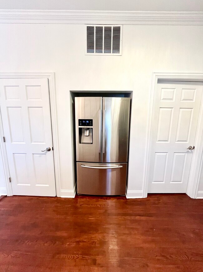 Photo - 6712 N Clark St Unit 4BedintheHeartofRog