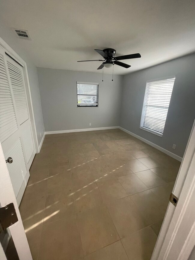 Guest Bedroom - 2051 Cove Ln