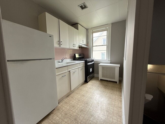 Photo - 2604 Hamilton Ave Unit Apt 2