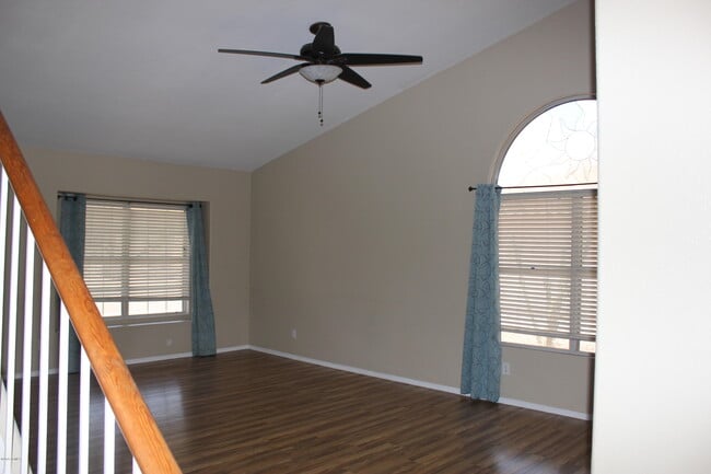 Photo - 1221 W Chicago St