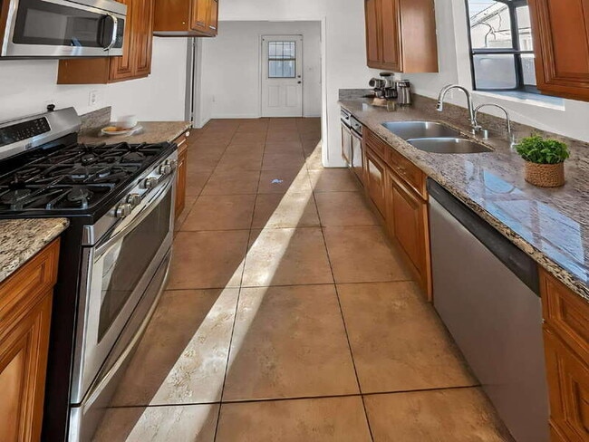 Photo - 20728 Norwalk Blvd