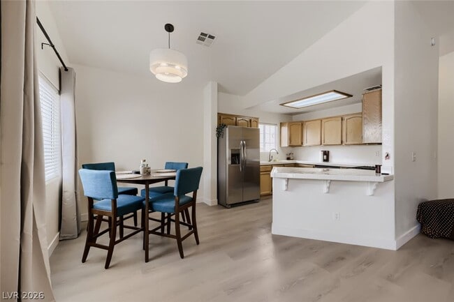 Photo - 8301 Boseck Dr Unidad 232