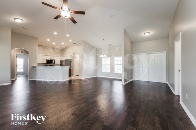 Photo - 129 Wanatah Ave