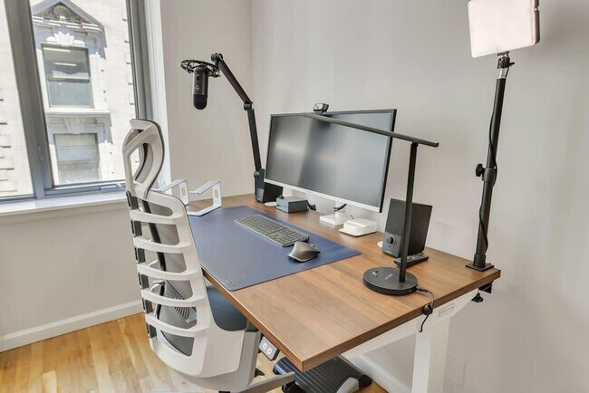 Photo - 120 W 21st St Unit FL6-ID337563P