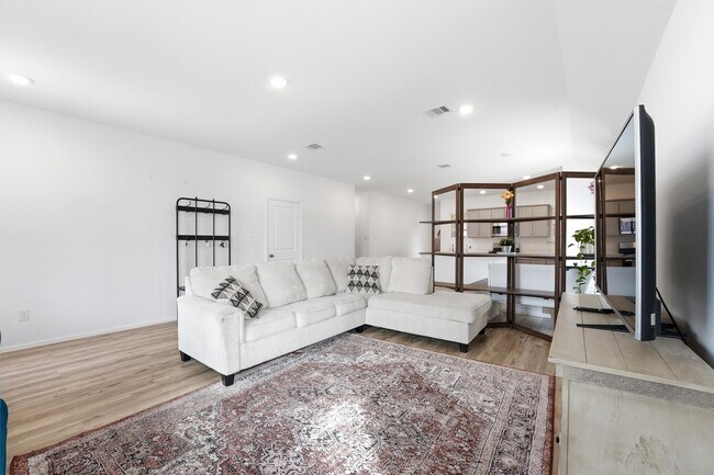 Photo - 27230 Woodridge Gln Dr