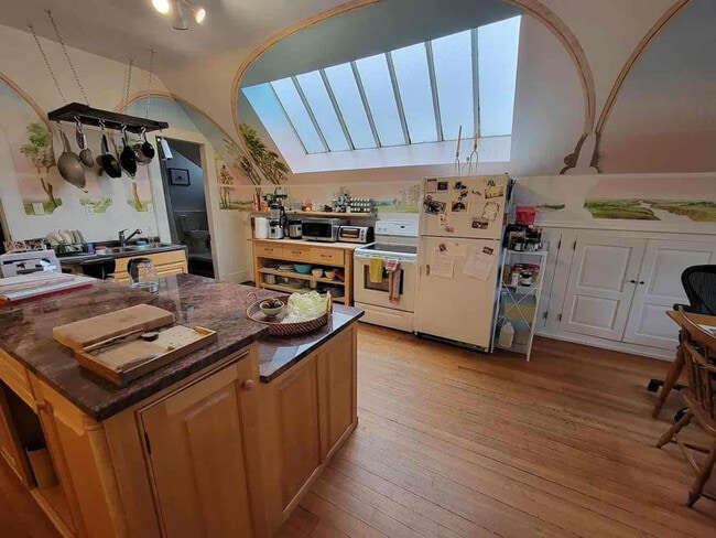 Photo - 1818 La Salle Ave Unit 6