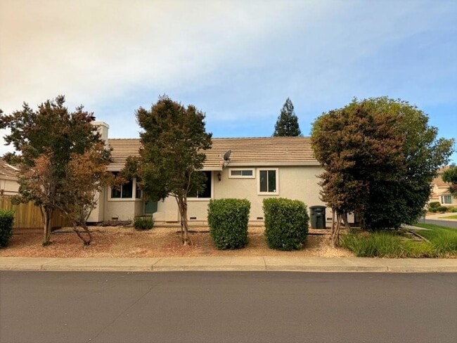 Photo - 900 Bluewater Dr