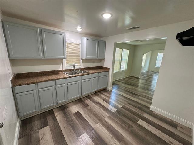 Photo - 2206 Rockefeller Blvd