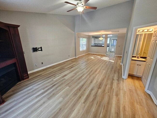 Photo - 114 Fair Haven Way