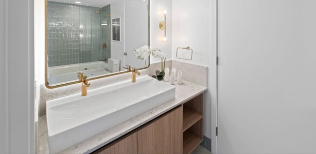 Photo - 701 NE 1st Ave Unidad ID1028793P