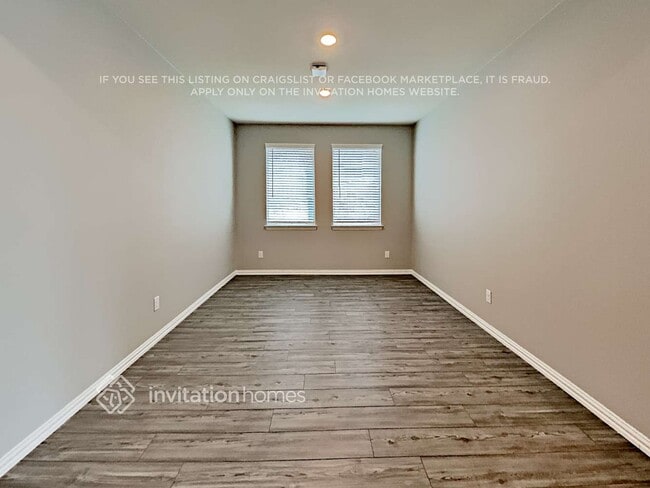 Photo - 656 Ridgeback Trail