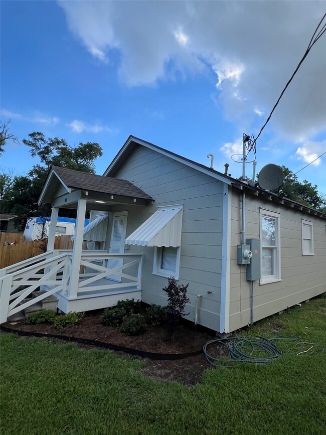 Photo - 503 Ross St