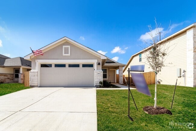 Building Photo - 5104 Saddle Clb Dr Rental