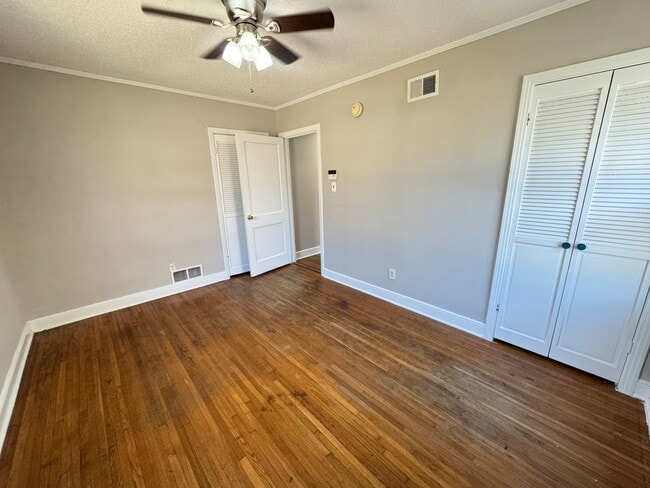 4719 Lynn Rd