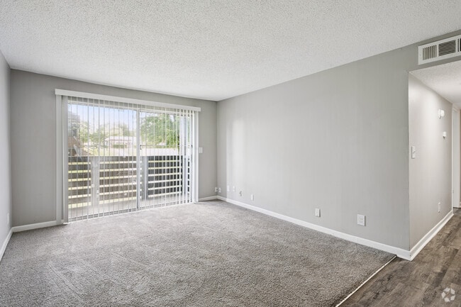 2BR, 1BA - 975SF - Living Room