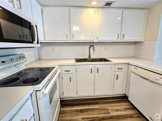 Building Photo - 1101 River Reach Dr Unit 101 Rental