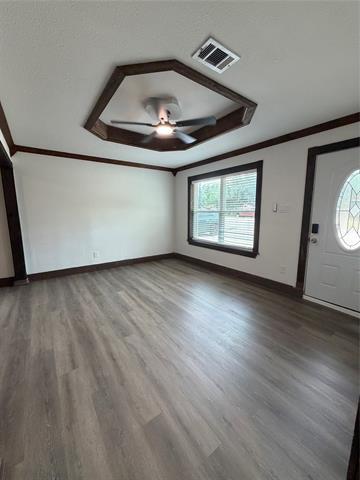 Photo - 401 E Miller Rd