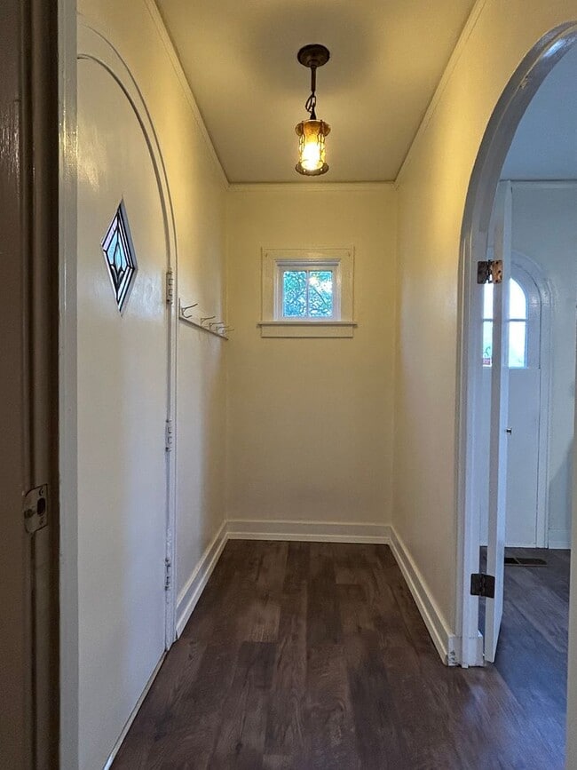Photo - 1305 Montgomery St