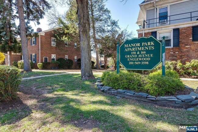 Building Photo - 166 Grand Ave Unit D4-D4 Rental