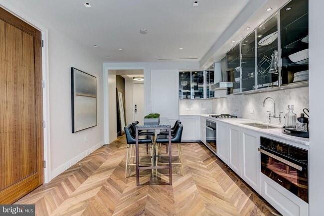 Building Photo - 300 International Drive Unit 2207 Rental
