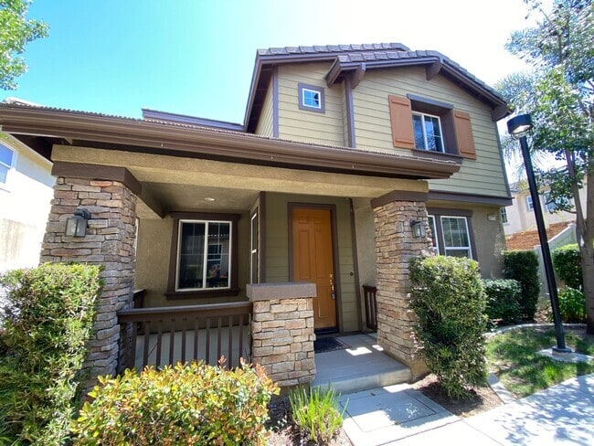 Building Photo - Cute & Clean Murrieta 3 Bedroom Home!