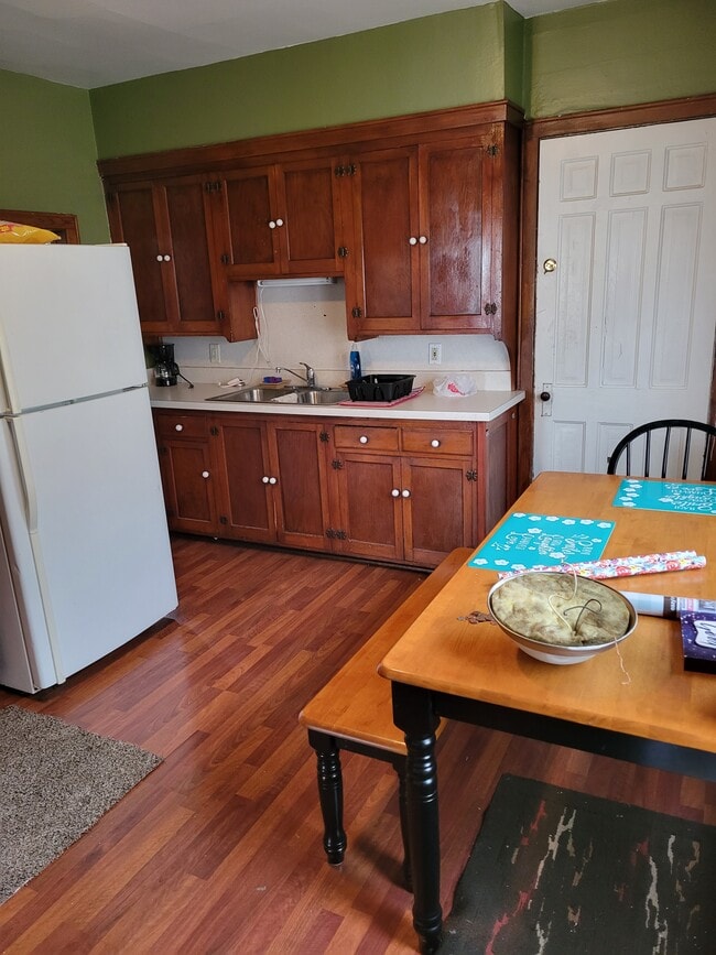Kitchen/Dining Area - 322 S 9th St Unit 322 South 9th St. Upper