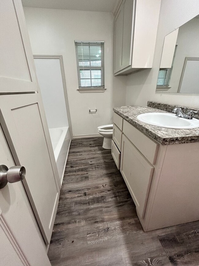 Photo - 3Bed/2Bath Home Available!