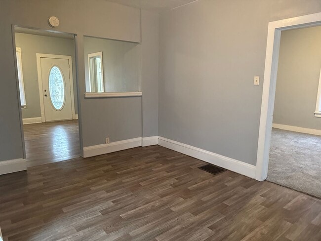 Photo - 1228 E Oak St