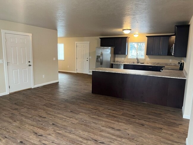 Photo - 3 Bedroom Charming Duplex