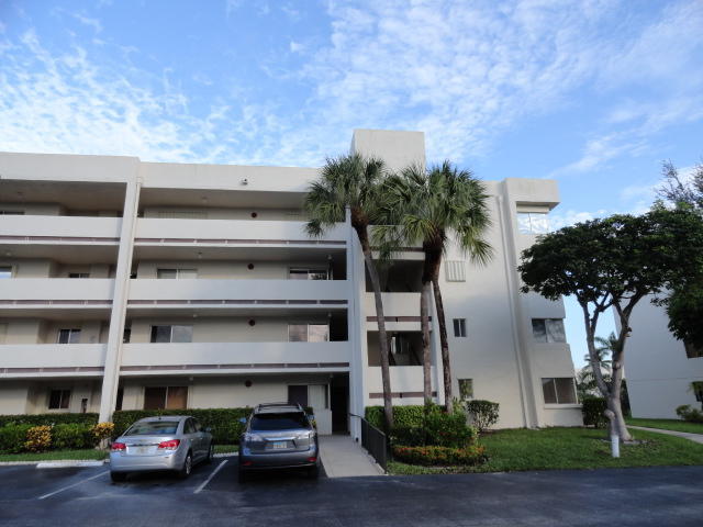 Building Photo - 3186 Via Poinciana Unit 201 Rental