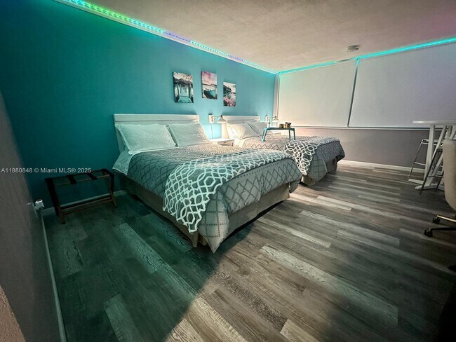 Photo - 19201 Collins Ave Unidad 1027