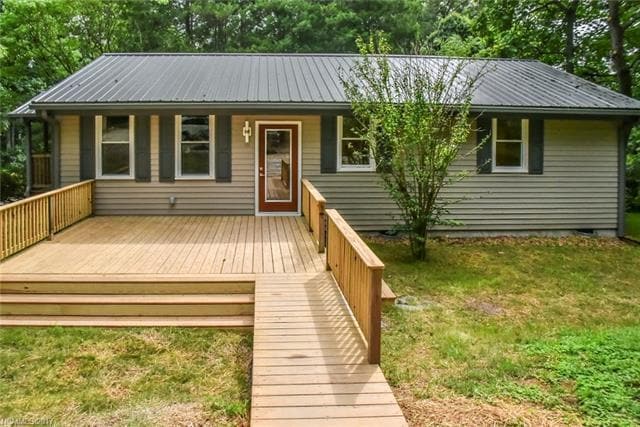 Photo - Cozy 3 Bedroom 1.5 Bathroom Home Nestled In Black Mountain