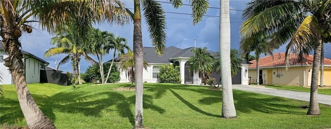 Building Photo - 1024 NW 33rd Pl Rental