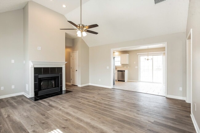 Photo - 517 Hackney Dr