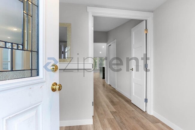 Photo - 1020 151st Ave SE