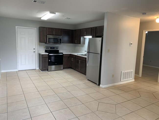Photo - 935 Tanager Rd