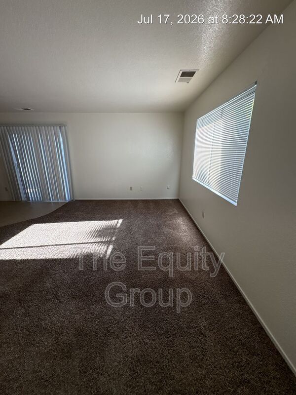 Photo - 1577 E Cross Ave
