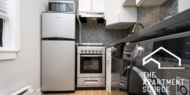 Photo - 511 W Belmont Ave Unit 23