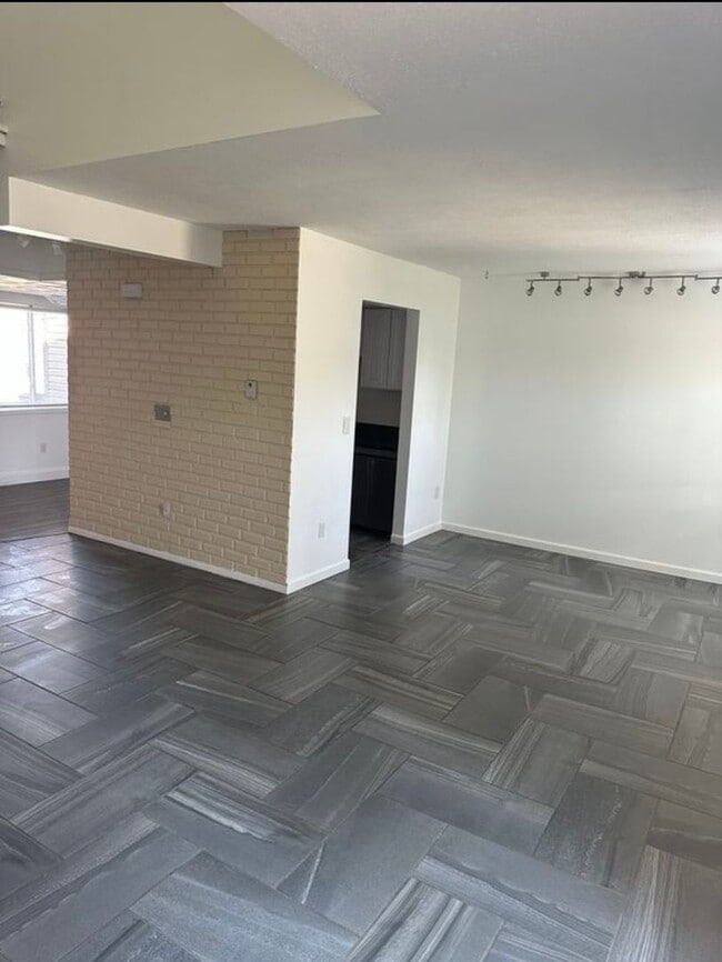 Photo - 3754C Helios Ct