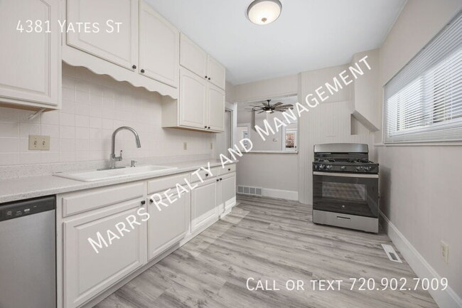 Building Photo - 4381 Yates St