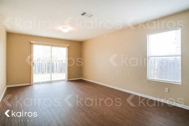 Photo - 711 Perseus Dr
