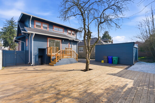 Photo - 2945 NE 57th Ave Unit 1