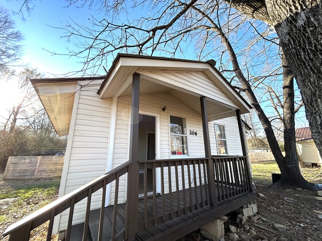 2 Bedroom and 1 Bath Home in Jacksonville - 2 Bedroom and 1 Bath Home in Jacksonville