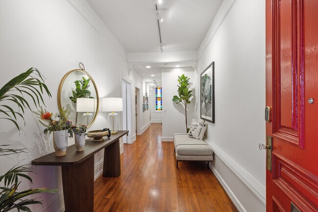 Photo - 2529 Post St Unidad #